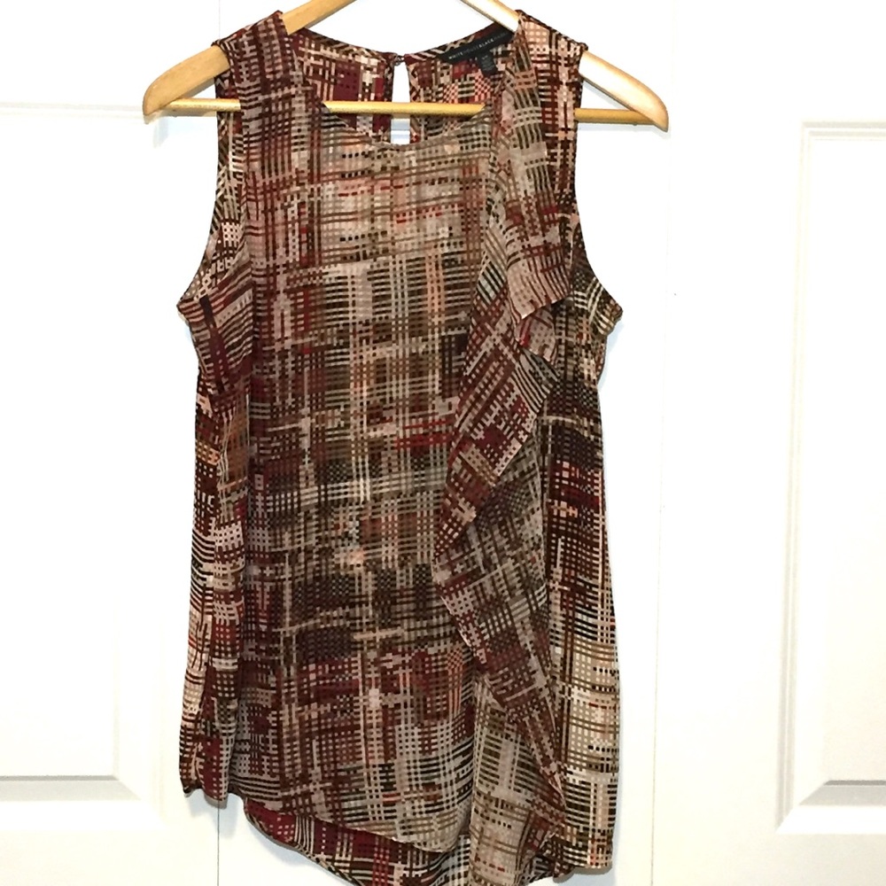 White House Black Market Plaid Sleeveless Blouse Top Red, Maroon, Tan Grid Print